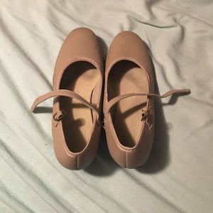 Character dance shoes