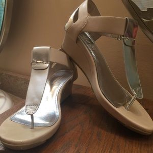 WEDGE SANDAL - KENNETH COLE REACTION