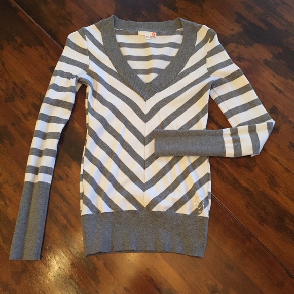 XS Guess Gray and White Striped Sweater Top