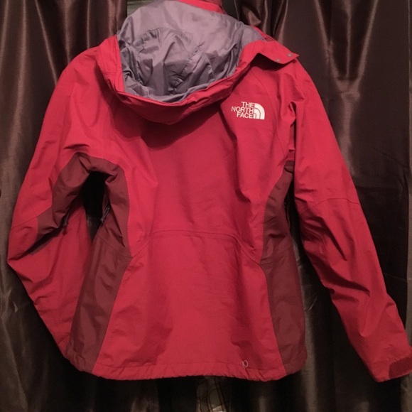 North Face Gortex red jacket - Picture 4 of 4
