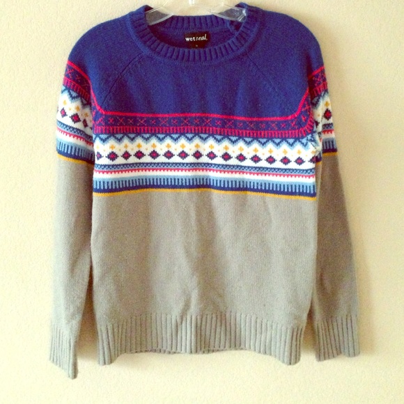 Wet seal sweater