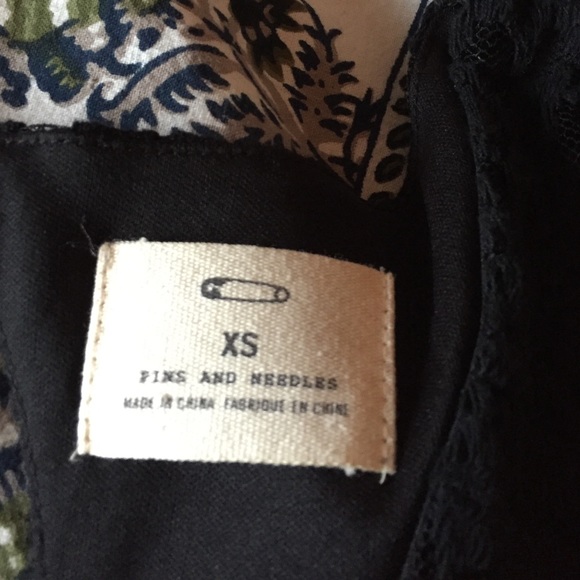 black lace peplum dress - Picture 3 of 4