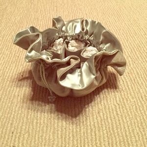 Soft Travel Jewelry Holder