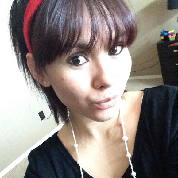 Meet your Posher, Jessica - Picture 1 of 1