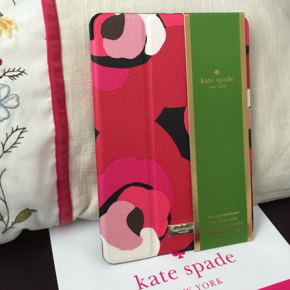 kate spade Accessories - NWT Kate spade bifold hard case for iPad mini