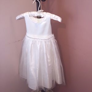 Good Girl 3521 IVORY Sleeveless dress