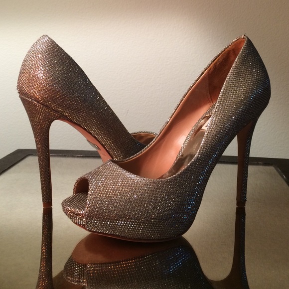 Badgley Mischka Ponderosa Platform Pumps - 7.5M