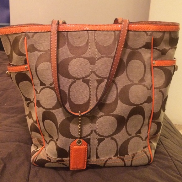 DE-LISTING FRIDAY Coach orange and tan logo tote