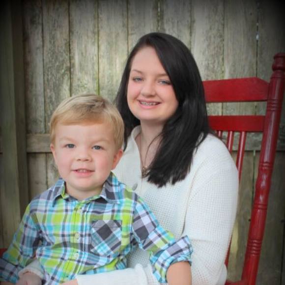 Meet your Posher, Courtney - Picture 2 of 2