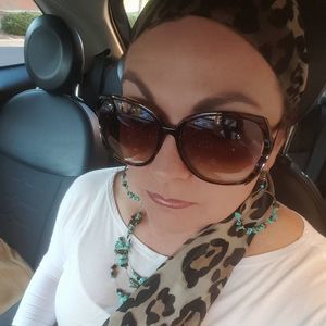 Meet your Posher, Wendy