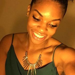 Meet your Posher, Camille