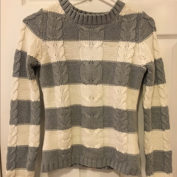 Old navy sweater