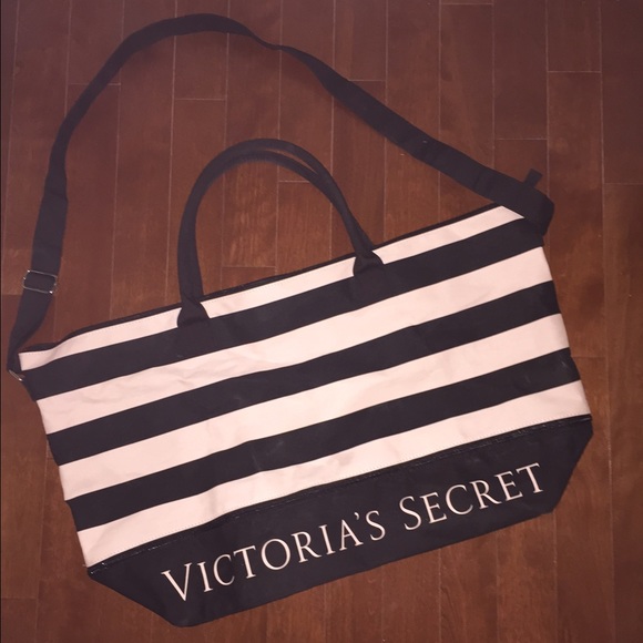 ❌SOLD❌ Victoria's Secret Oversize Bag