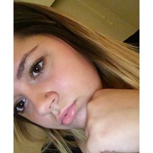 Meet your Posher, Tori