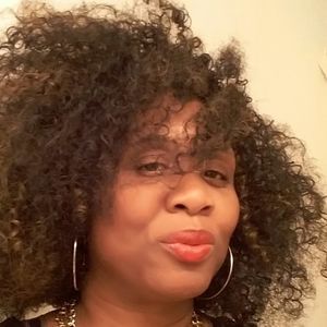 Meet your Posher, Hermilyn