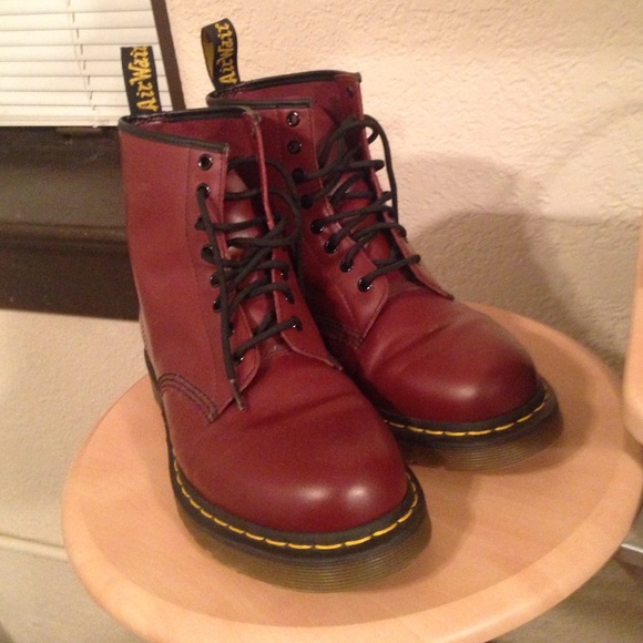 Doc Martens burgundy size 11