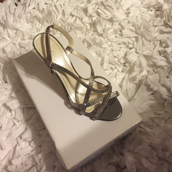 Dressy never worn