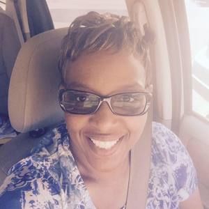 Meet your Posher, Yvette