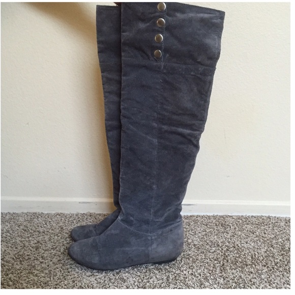 Knee-high suede leather boots!