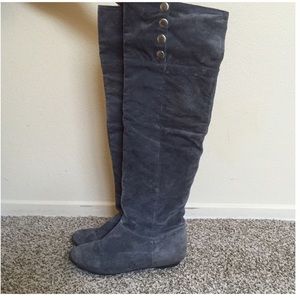 Knee-high suede leather boots!