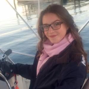 Meet your Posher, Lena