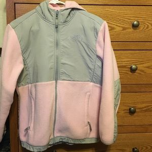 PERFECT PINK NORTHFACE JACKET!! MAKE AN OFFER! 👍