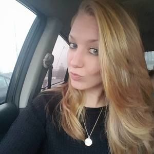 Meet your Posher, Leah