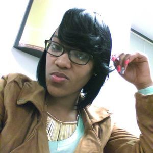 Meet your Posher, Desiree