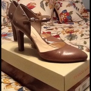 Franco Sarto Pumps