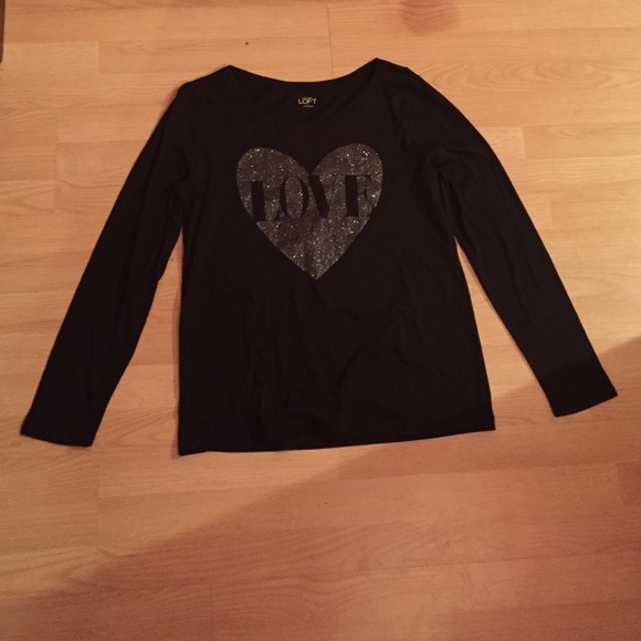 Black shirt