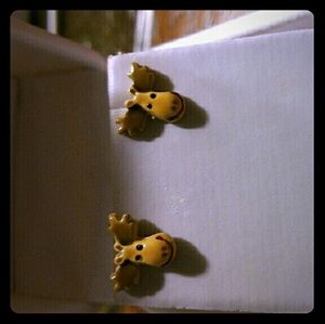 Vintage Moose stud earings
