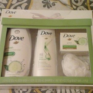 Dove  set