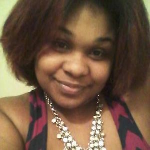 Meet your Posher, Dominique