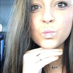 Meet your Posher, Kaylee