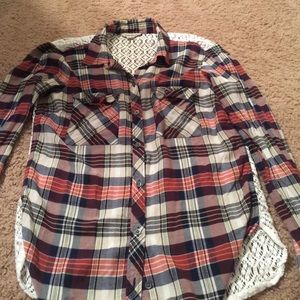 Lucky brand flannel button up super cute