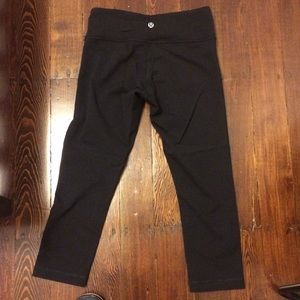 Lululemon Wonder Under Crops
