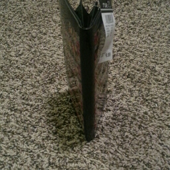 Real Wallet - Picture 3 of 4