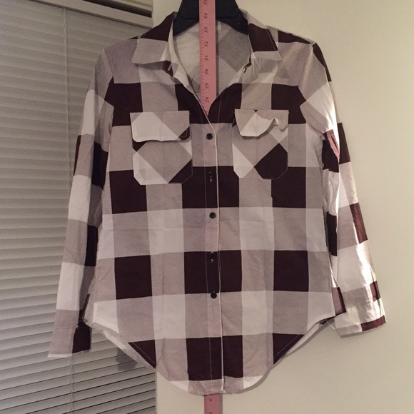 *BRAND NEW* Long Slv Plaid Button Down/Side Slit
