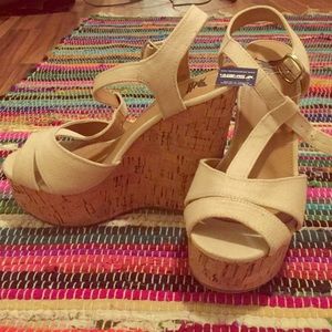 Nude wedges