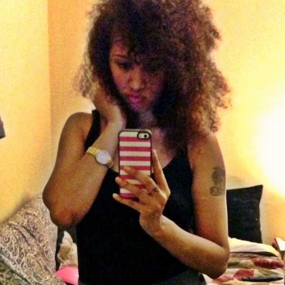 Meet the Posher - Picture 3 of 7