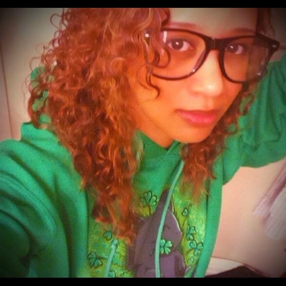 Meet the Posher - Picture 5 of 7