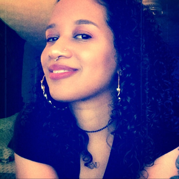 Meet the Posher - Picture 6 of 7