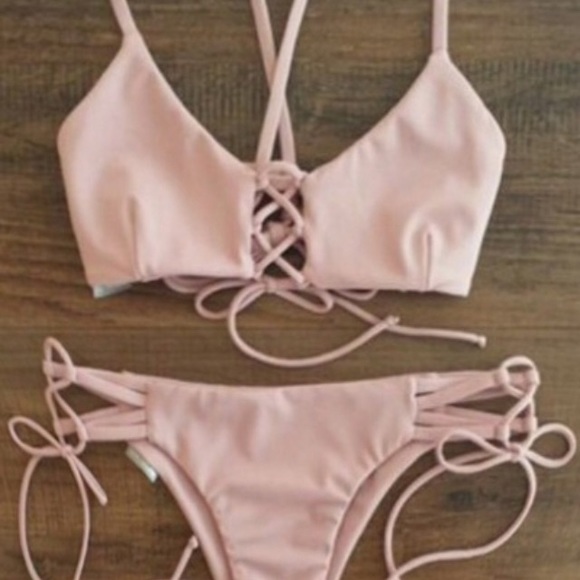 Super cute light pink bikini
