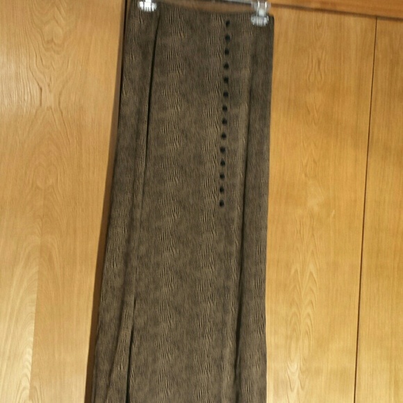 Womens Briggs  stretchy long aline skirt