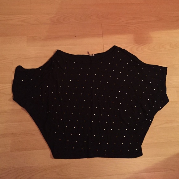 Black shirt
