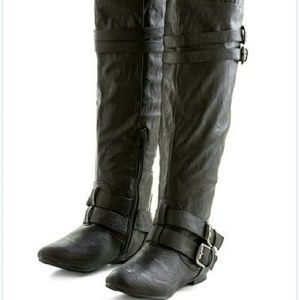 Modcloth Stride to Be Boot in Black