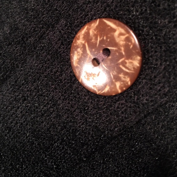 Solid Button Back Knit Top - Picture 4 of 4