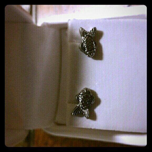 Vintage silver fish stud earings