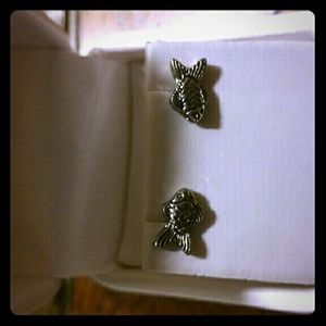 Vintage silver fish stud earings