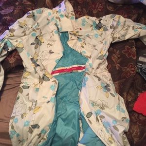 Multi color raincoat sz L